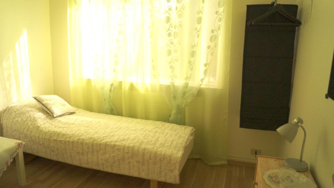 Twin Room With Shared Bathroom Njarthvik Экстерьер фото